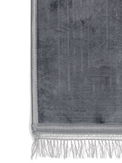 Velvet prayer rug