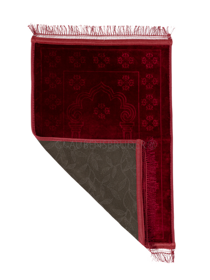 Velvet prayer rug